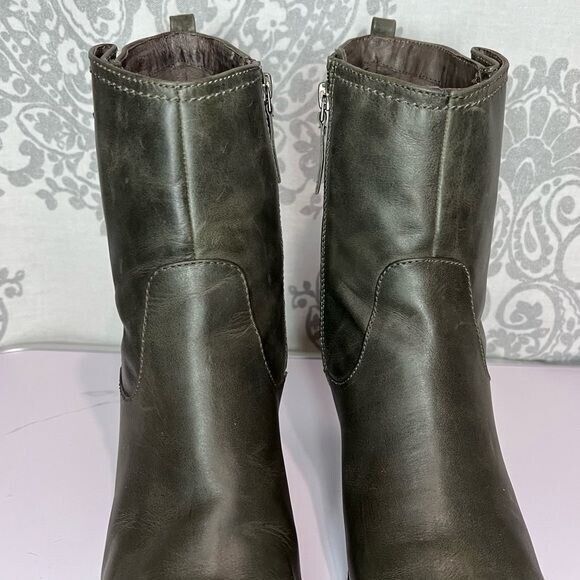 Biala Olive Leather Heeled Double Buckle Zip Ankle Booties Size 41 - Picture 5 of 12